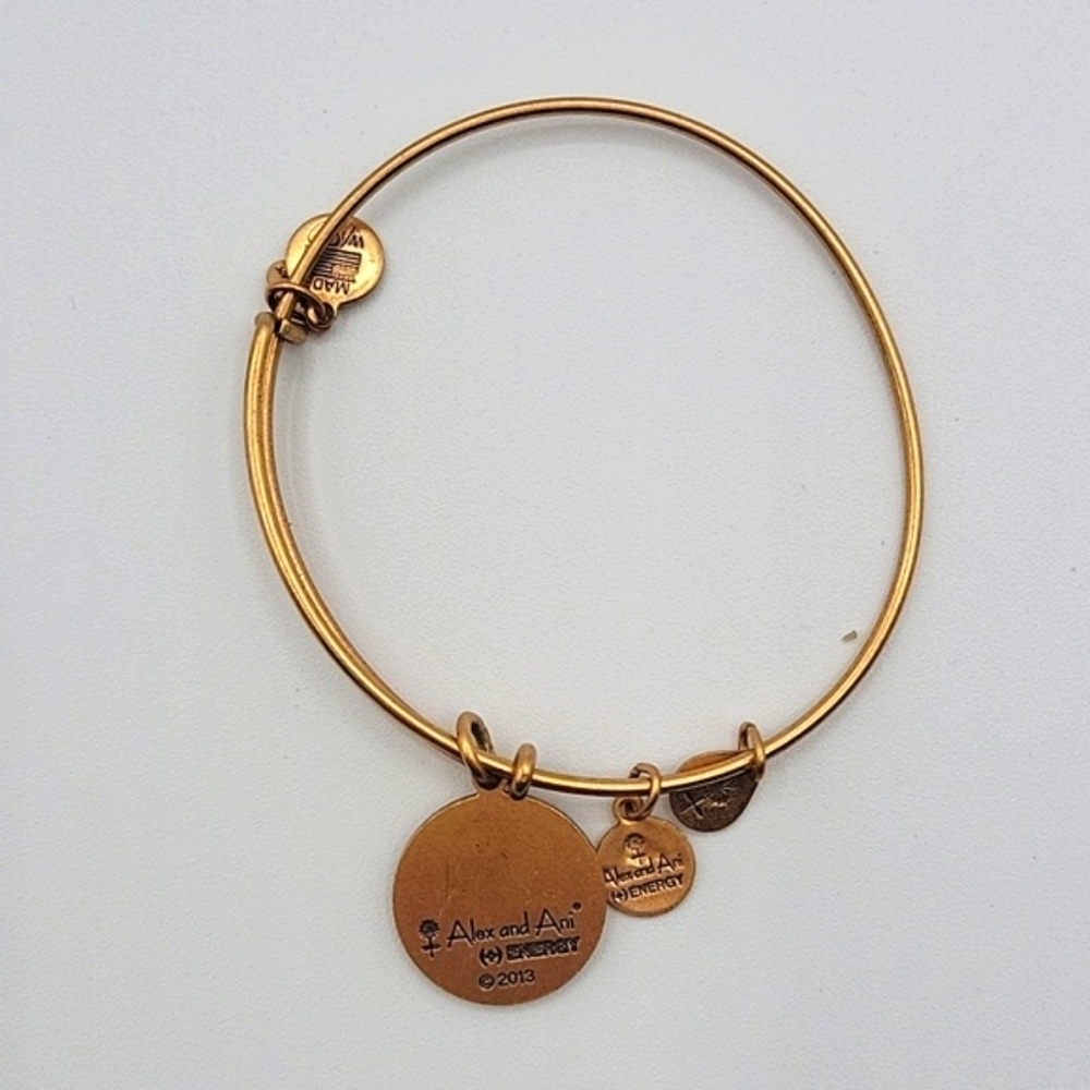 ALEX & ANI Rafaelian Gold Bangle Bracelet Grandmother Charm - Picture 3 of 3